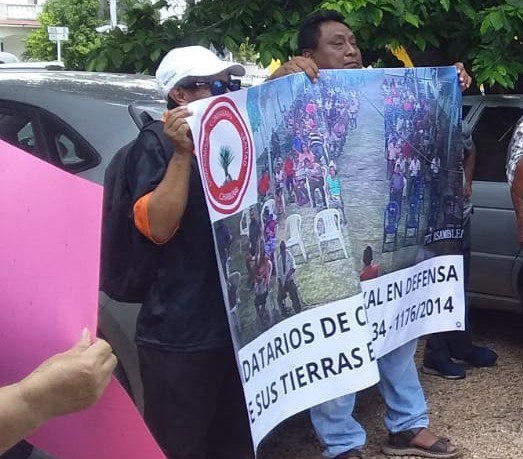 Indignación “traficante de tierras”,