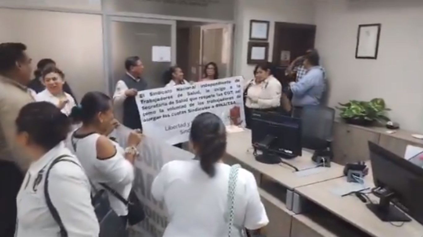 Trabajadores de la Salud protestan para exigir liberación de cuotas