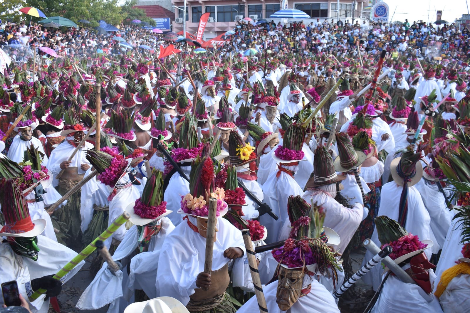 Inicia el Carnaval Tenosique 2024; esperan recibir más de cien mil visitantes
