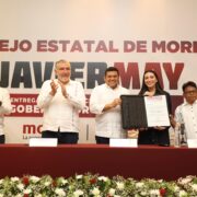Javier May recibe constancia como candidato a gobernador de Tabasco por Morena