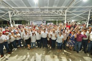 Javier May Rodríguez anunció que se impulsará la tecnificación del campo con la construcción de dos distritos de riego y se privilegiará la agroindustria, para que Balancán sea el granero del país.