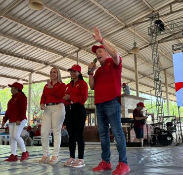 Juan Carlos Celaya comprometido con la clase trabajadora de Tabasco