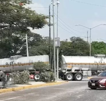 Crisis de Combustible Paraliza Actividades en Tuxtla Gutiérrez por Bloqueo de la CNTE