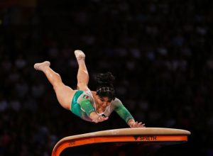 Alexa Moreno ganó medalla de oro en la prueba de salto de caballo. 