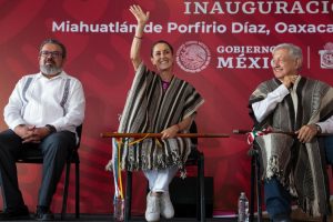 Claudia Sheinbaum se comprometió con el pueblo de Oaxaca y con el pueblo de México a seguir gobernando con los principios de la Cuarta Transformación.