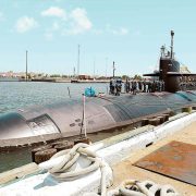 Un submarino de EU llega a Cuba