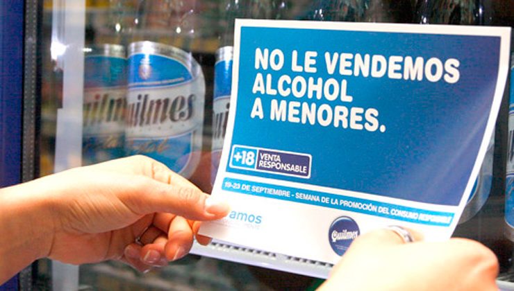 Gobierno de CDMX endurece medidas contra bares que vendan alcohol a menores