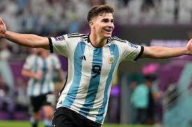 Julián Álvarez se estrenó con Argentina en una Copa América. 