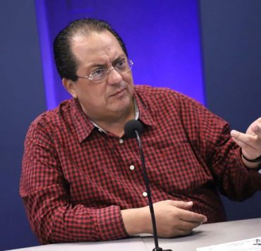 El exgobernador Manuel Andrade hospitalizado por evento neurológico