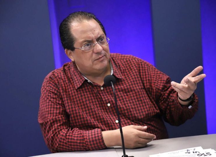 El exgobernador Manuel Andrade hospitalizado por evento neurológico