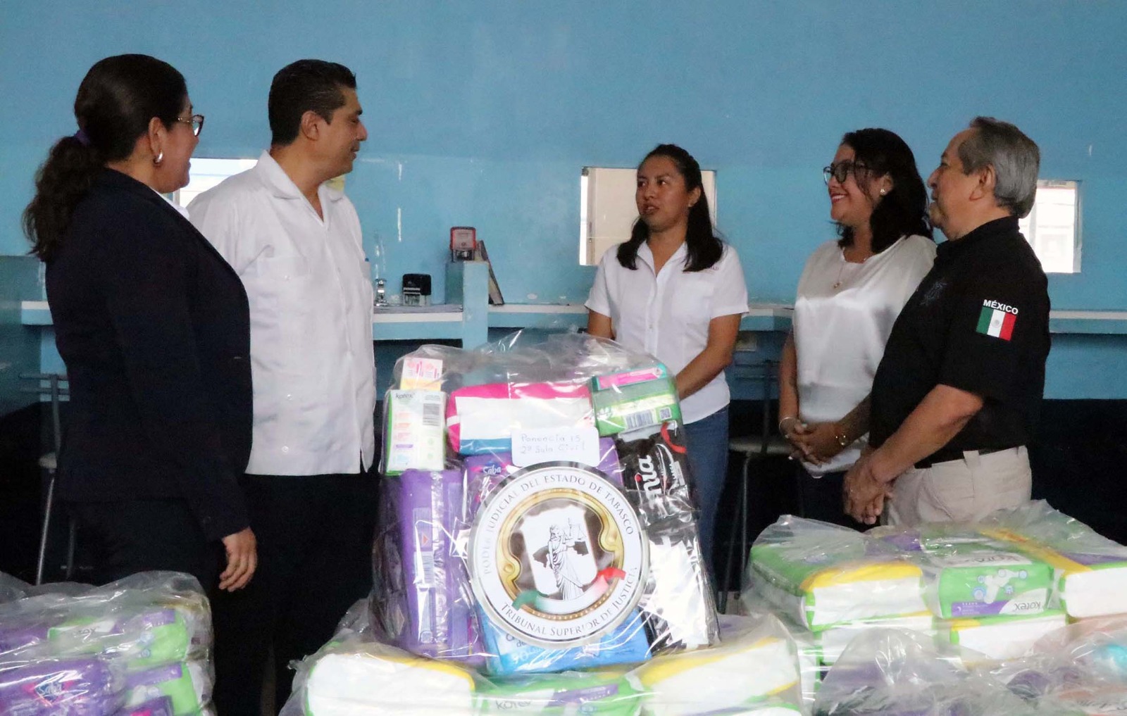 TSJ entrega donativos para mujeres en centros de reclusión 