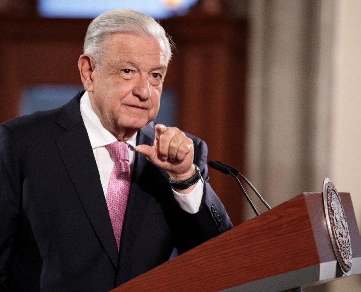 AMLO Exige Transparencia sobre Pensiones de Altos Funcionarios