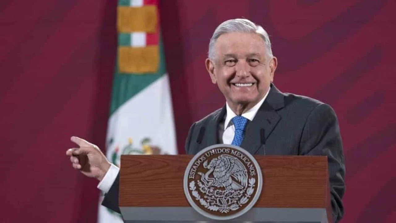 AMLO habla de la música que usa