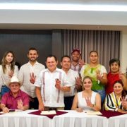 Huacho se reunió con los diputados locales de la 4T que salieron victoriosos