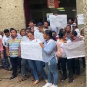 Trabajadores de Salud en Tabasco protestan por incumplimiento de pago