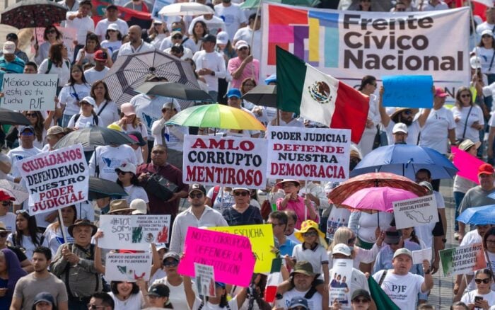 AMLO Responde a Protestas del Poder Judicial y Defiende Reforma