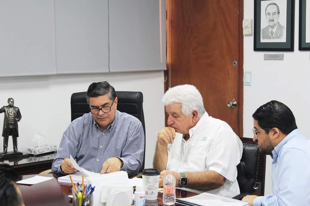 Se reúnen José Antonio de la Vega y José Ramiro López Obrador para iniciar Proceso Preparatorio de Entrega- Recepción en Segotab.