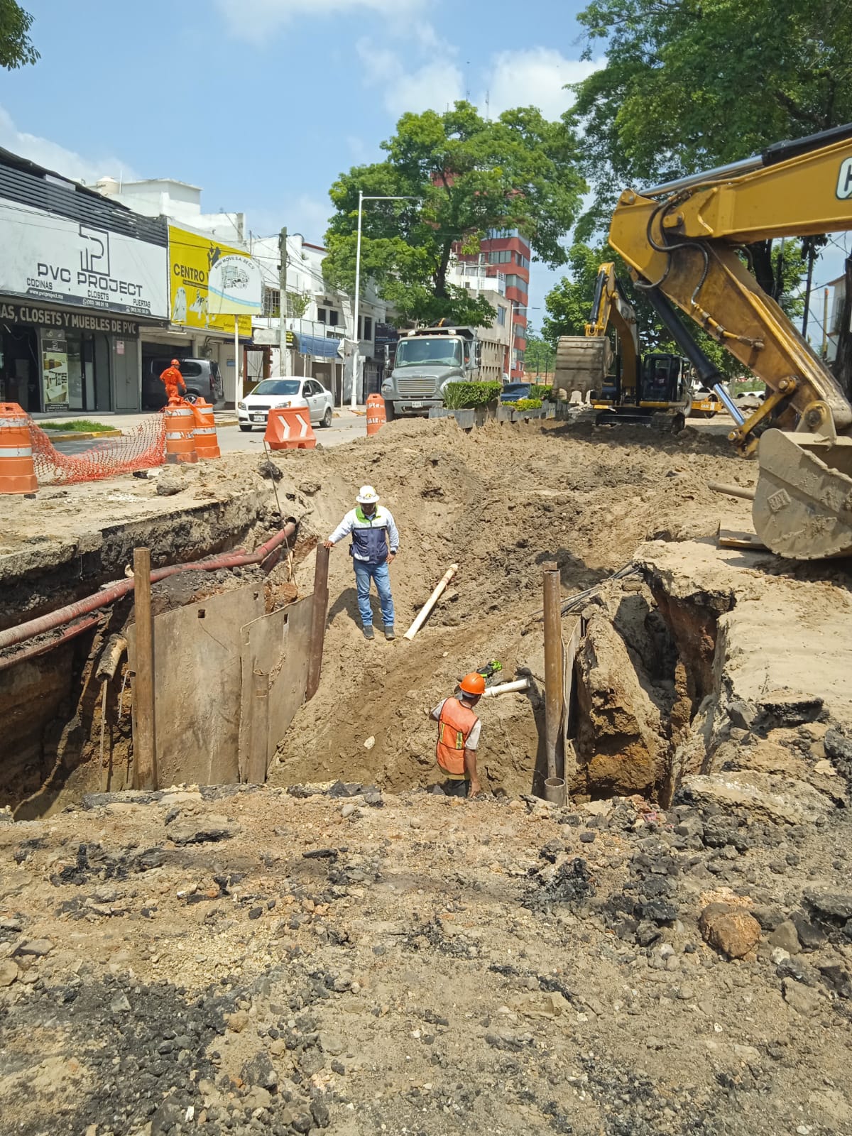 Grafi-casos: Excavación en Paseo Tabasco y Mariano Arista