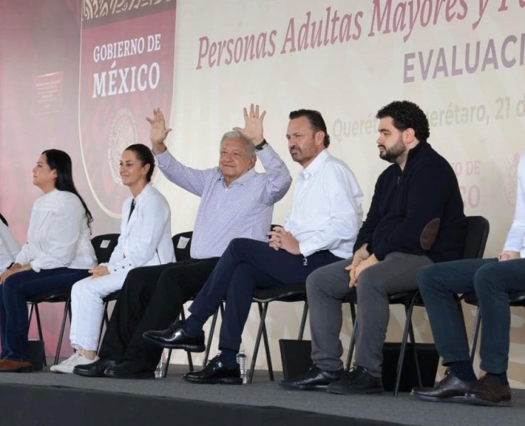 AMLO y Claudia Sheinbaum Anuncian Innovador Programa de Visitas Médicas a Domicilio para Adultos Mayores