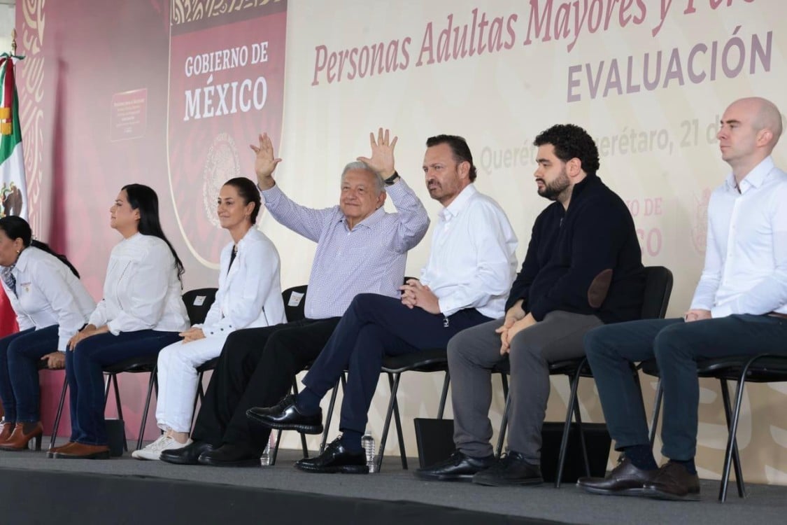 AMLO y Claudia Sheinbaum Anuncian Innovador Programa de Visitas Médicas a Domicilio para Adultos Mayores