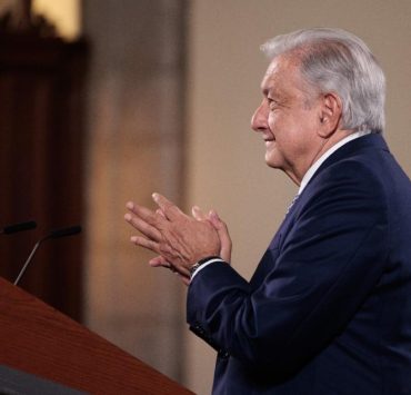 AMLO Critica la Postura del PAN Sobre Programas Sociales