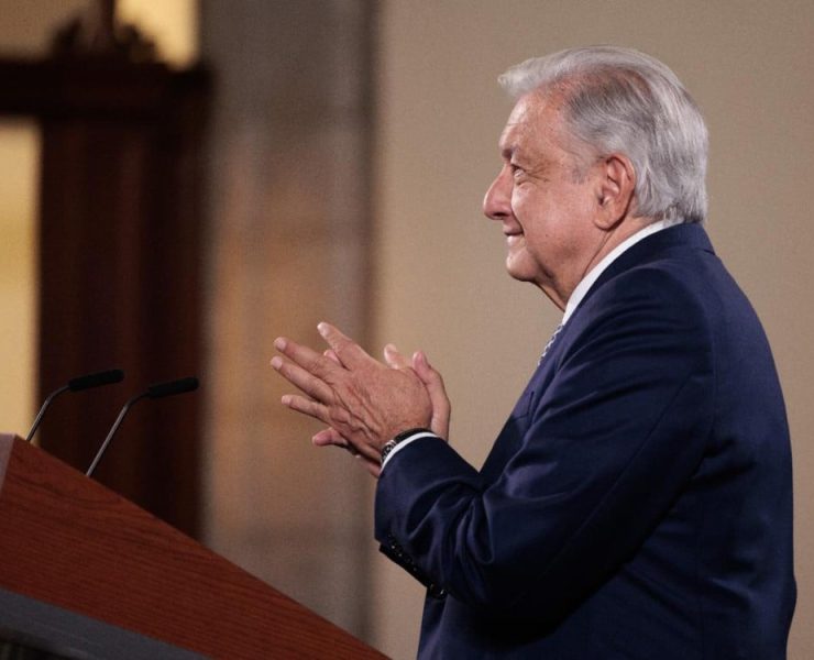 AMLO Critica la Postura del PAN Sobre Programas Sociales