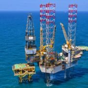 Descubren petróleo y gas frente a costas del sureste mexicano