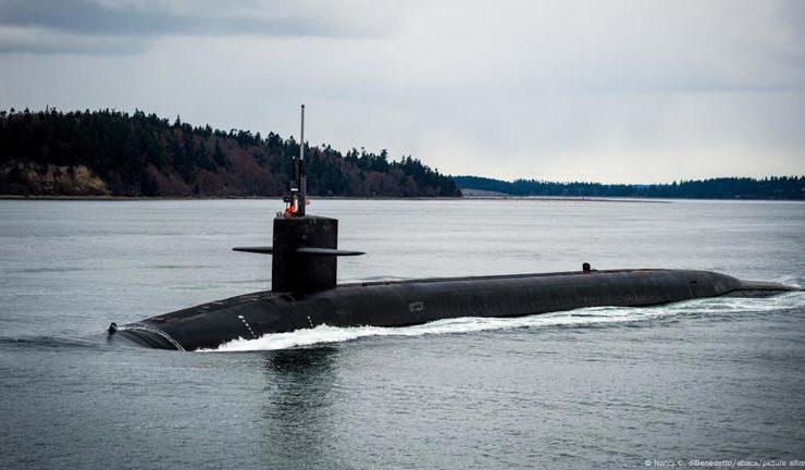 EU envía submarino a medio oriente