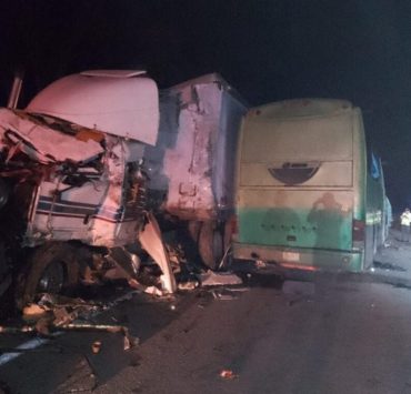 Accidente de autobús en la Villahermosa-Escárcega dejó 8 muerto y 14 heridos