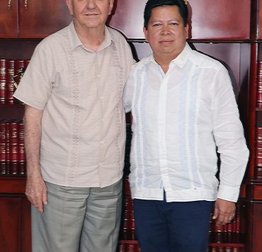 El presidente del TSJ, Enrique Priego Oropeza y el magistrado Francisco Javier Rodríguez Cortés.