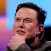 Elon Musk demanda a marcas