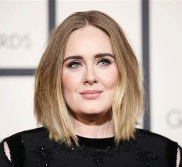 Adele ya se comprometió