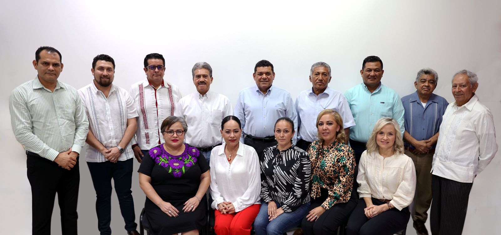 Realiza Javier May nombramientos en instituciones educativas de la SETAB