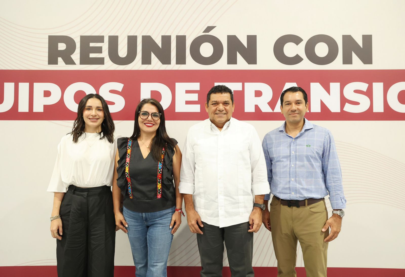 Talina Ferrer Cadenas, subsecretaria de Desarrollo Económico; Miguel Armando Vélez Mier y Concha, subsecretario de Turismo.