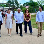 Sheinbaum y López Obrador Inauguran Carretera Acayucan-La Ventosa