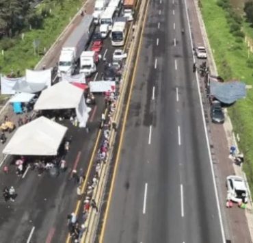 AMLO Llama a la Justicia en Conflicto por Expropiación de Terrenos en la Autopista México-Puebla