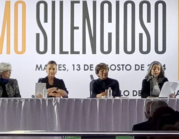 Beatriz Gutiérrez Müller presenta "Feminismo Silencioso" en el Zócalo de la Ciudad de México*