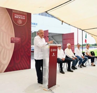 AMLO Defiende Fortaleza del Peso Mexicano Frente a Advertencias Internacionales