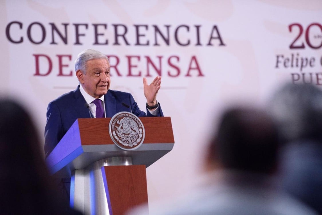 Zerón de Lucio debe asumir responsabilidad y declarar en México, pide AMLO