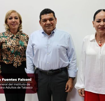 Ana Silvia Fuentes Falconi como directora general del Instituto de Educación para Adultos de Tabasco