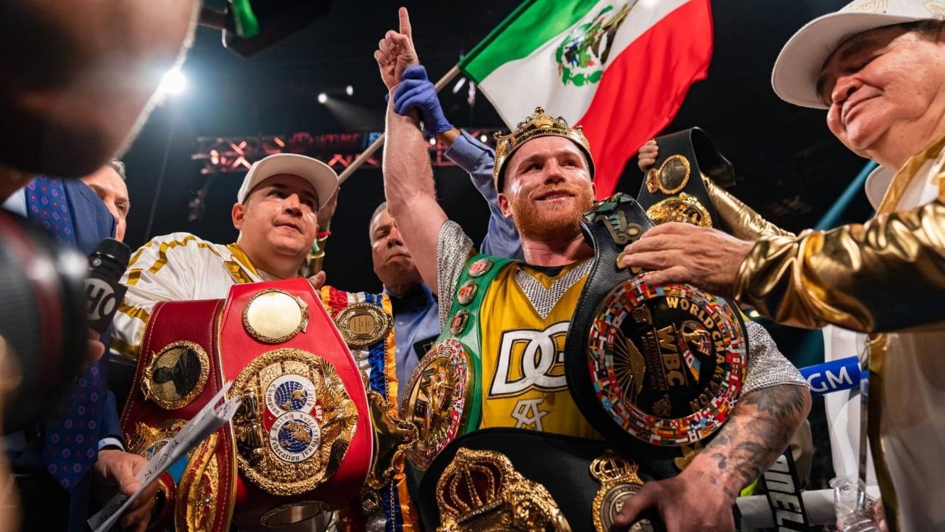 Descubre cuáles han sido las mejores peleas del pugilista mexicano, Saúl Canelo Álvarez, ante los boxeadores puertorriqueños.