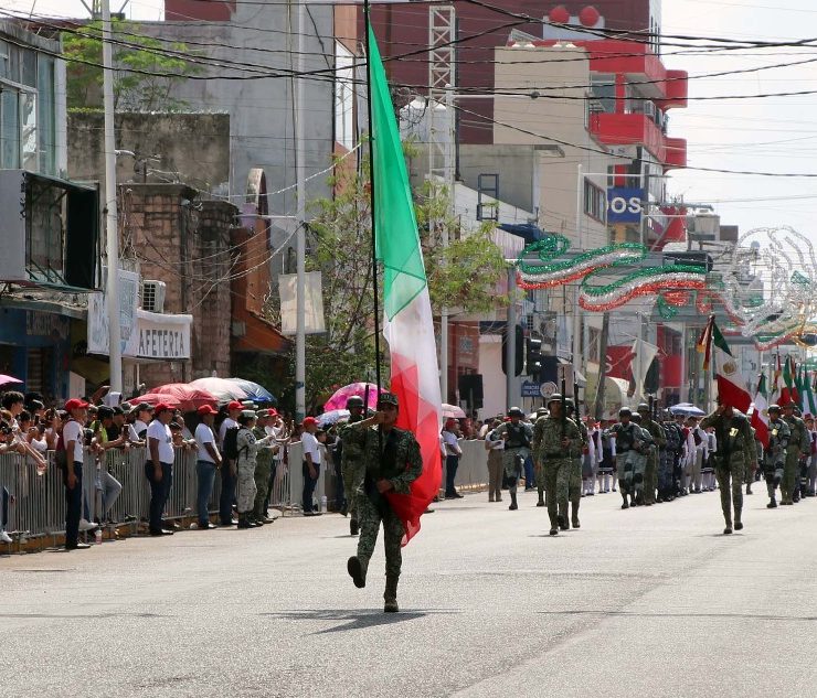 Desfile Cívico Militar en Villahermosa concluye con saldo blanco