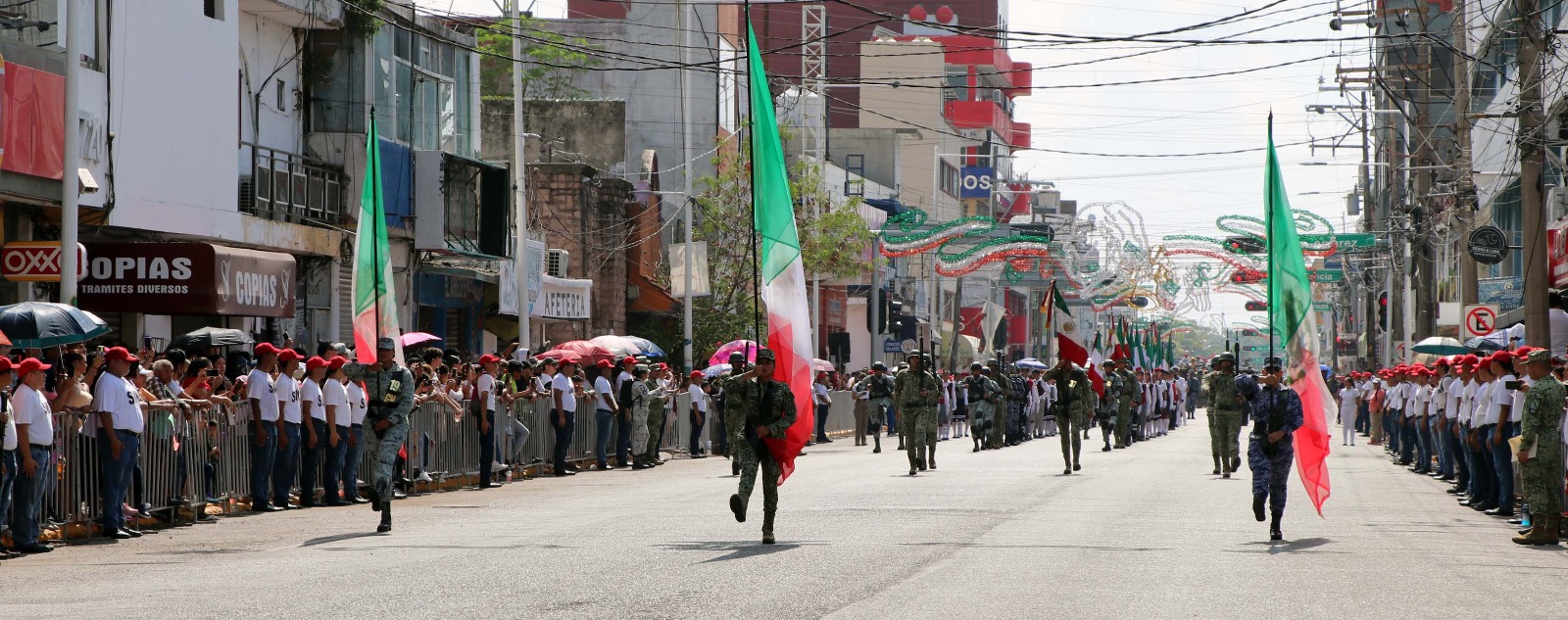 Desfile Cívico Militar en Villahermosa concluye con saldo blanco