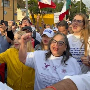 Ministra Norma Piña se une a protestas contra reforma judicial en San Lázaro