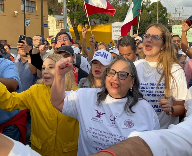 Ministra Norma Piña se une a protestas contra reforma judicial en San Lázaro