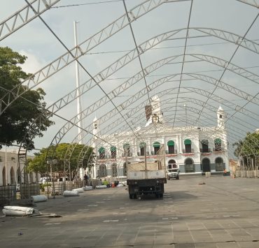 Lista Plaza de Armas para recibir a Javier May Rodríguez