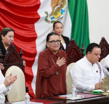 Rosa Icela Rodríguez asiste a la toma de protesta de Javier May