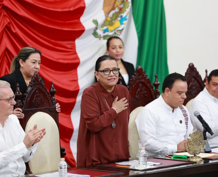 Rosa Icela Rodríguez asiste a la toma de protesta de Javier May