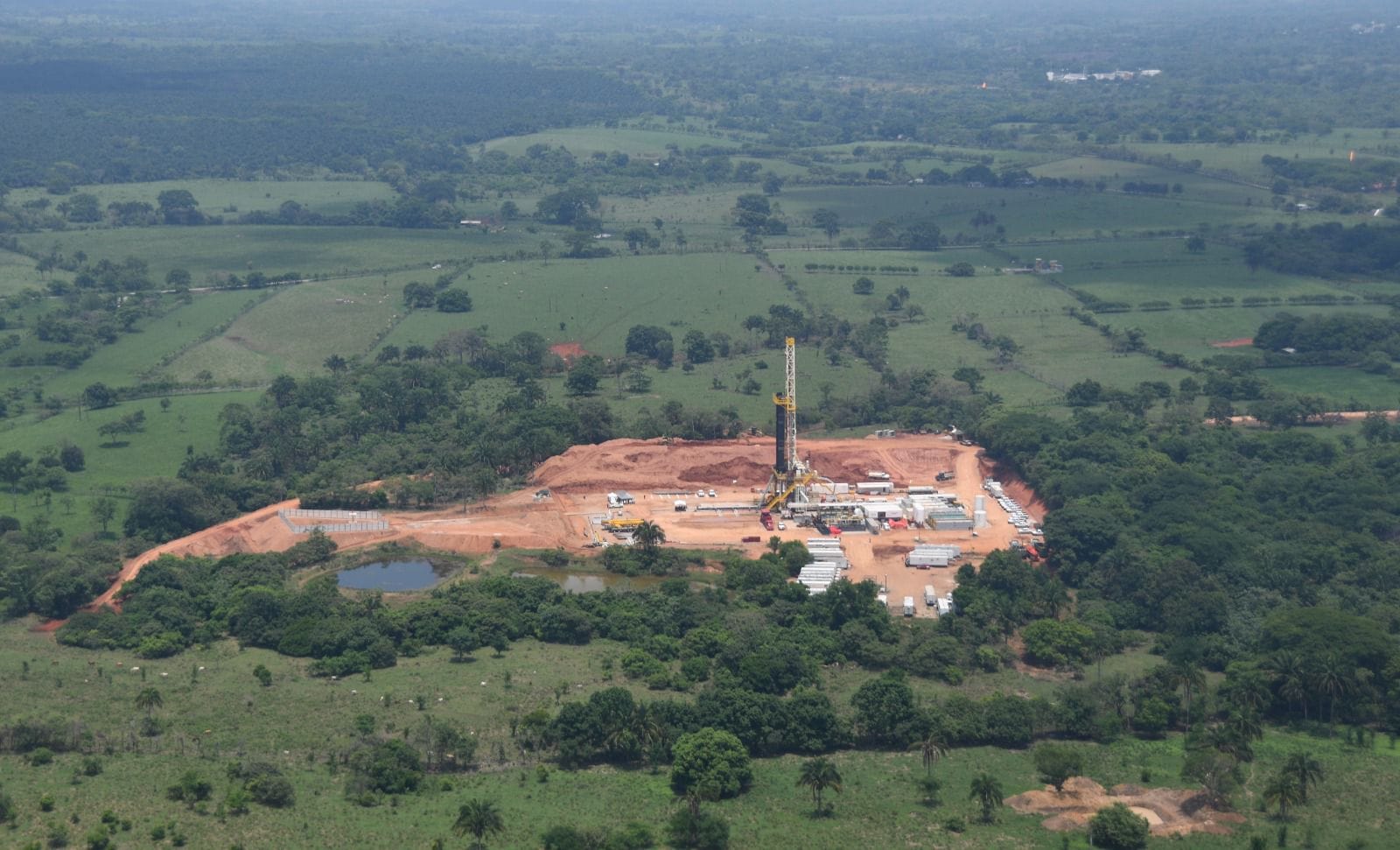 Perfora PEMEX la mitad del campo Sitio Grande