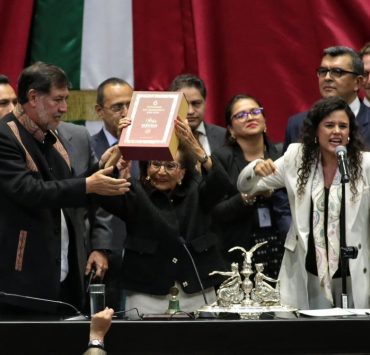 Tensiones en el Congreso durante la entrega del Sexto Informe de Gobierno de AMLO